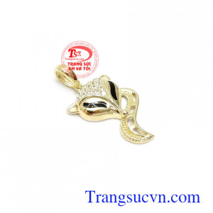 Mặt dây Korea hồ ly tinh tế phù hợp nhiều loại dây chuyền và phong cách thời trang phái đẹp, tôn lên nét dịu dàng, quý phái và phong cách cho phái đẹp