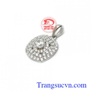 Mặt dây chuyền nhập khẩu phù hợp nhiều loại dây chuyền khác nhau