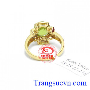 Nhẫn Peridot được khách hàng bình chọn nhiều năm uy tín trên thị trường trong và ngoài nước