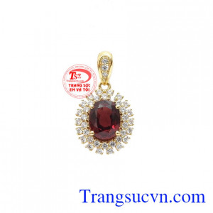 Mặt dây granat thiên nhiên đẹp