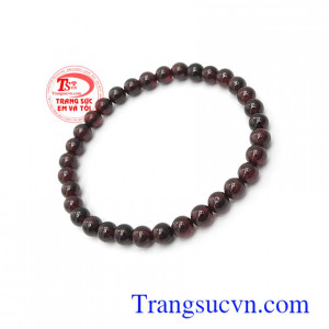 Sản phẩm phù hợp cho người sinh tháng một hoặc những người sinh tuổi tý, người mệnh hỏa và thổ