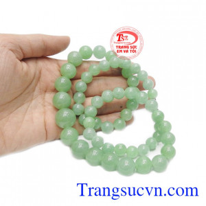 Ngọc cẩm thạch có tác dụng mang đến sự bình an, may mắn và thịnh vượng.