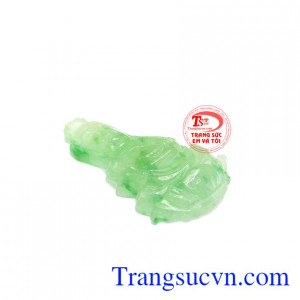 Với nụ cười hiền hậu, nhân từ, lòng ta sẽ trở nên thanh tịnh nhẹ nhàng