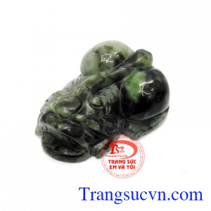 Tỳ hưu phỉ thúy đẹp là sản phẩm tỳ hưu đẹp được chạm khắc tỉ mỉ, tinh tế