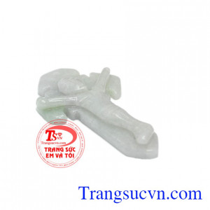 Sản phẩm có thể kết hợp cùng vàng hoặc bạc để làm mặt dây. 