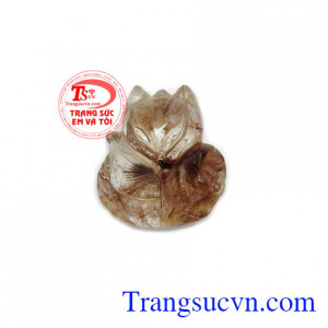 Hồ ly ôm hoa xinh xắn là sản phẩm đá thạch anh tóc thiên nhiên, sản phẩm dùng làm mặt dây chuyền, mặt nhẫn, lắc tay