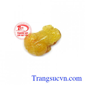 Tỳ hưu là linh vật chỉ ăn vàng, bạc, đặc biệt tỳ hưu không có hậu môn, do vậy vàng bạc nó ăn vào không bị mất đi đâu