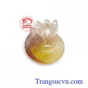 Mặt hồ ly thạch anh tóc thành công với hồ ly là biểu tượng cho sắc đẹp, sự khôn khéo và quyền lực