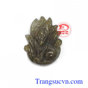 Hồ ly chúa thạch anh tóc hưng thịnh chạm khắc tinh xảo, sắc nét, mặt thạch anh tóc thiên nhiên