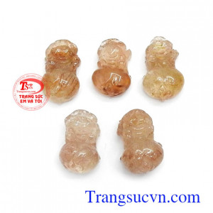 Mặt tỳ hưu thạch anh tóc tài lộc được ưa chuộng bậc nhất trong phong thủy, là lá bùa hộ mệnh cho chủ nhân