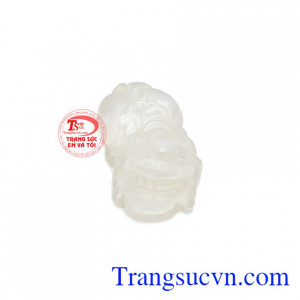 Tỳ hưu thạch anh trắng tài lộc thích hợp cho người mệnh kim và thủy. 