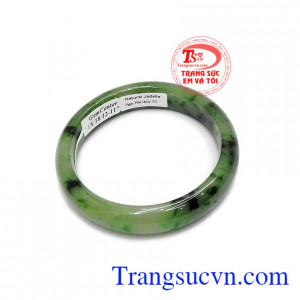 Vòng ngọc cẩm thạch phượng hoàng mệnh danh là viên đá trời