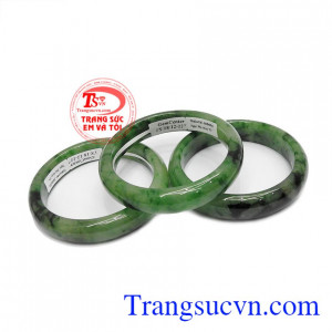 Vòng ngọc cẩm thạch phượng hoàng là món quà ý nghĩa dành tặng người thân