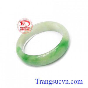 Vòng ngọc thương hiệu Em và Tôi uy tín, chất lượng, giao hàng toàn quốc