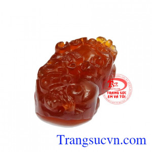 Mã não ẩn chứa nước nên những người đeo thường có khả năng giao tiếp