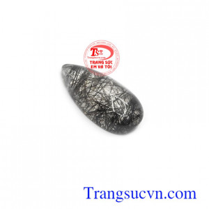 Trong phong thủy Thạch anh tóc còn loại bỏ sự lo sợ, gặp được nhiều vận may, hạnh phúc, lạc quan cho người đeo