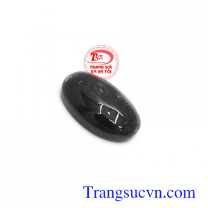Mặt thạch anh tóc đen cát lộc vừa có tác dụng tốt cho sức khỏe vừa loại bỏ sự lo sợ, gặp được nhiều vận may, hạnh phúc, lạc quan,...mạng lại bình an và tài lộc cho người đeo