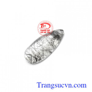 Thạch anh tóc đen thiên nhiên mang đến sự tự tin cho người đeo, mang đến cảm giác như được bảo vệ, che chở