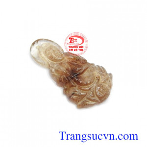 Phật Bà thạch anh tóc tài lộc là biểu tượng của sự bình an, lòng thánh thiên, bác ái, hướng phật, đem tới sự may mắn cho người đeo, là lá bùa hộ mệnh cho mỗi người