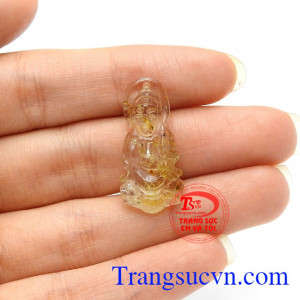 Thạch anh tóc vàng phù hợp với người mệnh kim, mệnh thổ