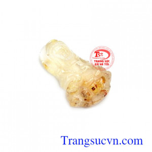 Mặt dây phật Quan Âm chiêu tài luôn là biểu tượng của sự bình an, lòng thánh thiên, bác ái, hướng phật, đem tới sự may mắn, bình an cho người đeo