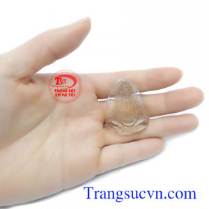 Mặt phật bà thạch anh thiên nhiên màu sắc độc đáo, chạm khắc tinh xảo