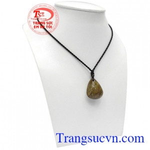 Thạch anh tóc giúp cho người đeo minh mẫn, tinh thần lạc quan và tăng cường trí nhớ