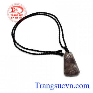 Mặt dây thạch anh tóc nâu hợp người mệnh kim và thổ