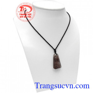 Thạch anh tóc là biểu tượng sự thịnh vượng, thăng tiến, thạch anh tóc mang nguồn năng lượng tốt từ tự nhiên