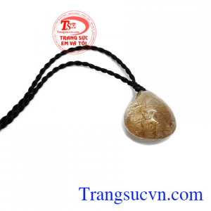 Thạch Anh Tóc phù hợp với mọi lứa tuổi, hợp thời trang và trang phục