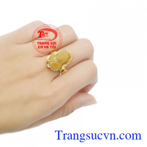 Nhẫn vàng 10k gắn đá thạch anh tóc vàng, Nhẫn Nữ vàng đảm bảo chất lượng Uy tín, Đeo hợp phong thủy