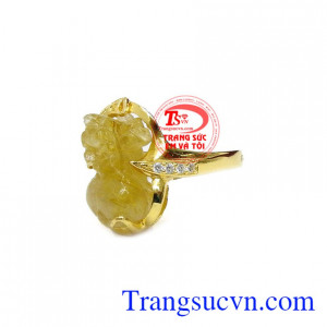 Tỳ hưu thạch anh vàng có đặc điểm miệng rộng, mông to, tỳ hưu ăn vàng bạc châu bác