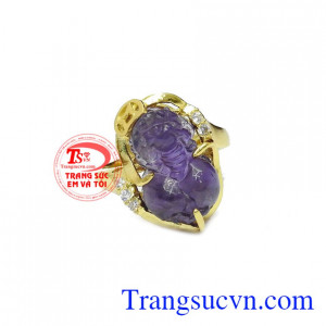 Nhẫn nữ tỳ hưu Amethyst là sản phẩm thạch anh tím được chế tác sắc nét, tinh tế hình tỳ hưu