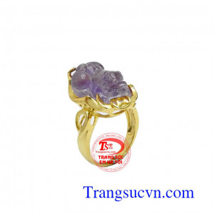 Nhẫn nữ vàng tỳ hưu như ý là sản phẩm tỳ hưu đẹp được chạm khắc tinh tế, sắc nét