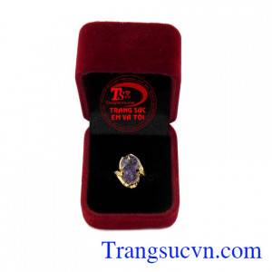 Hộp đựng nhẫn sang trọng, tinh tế