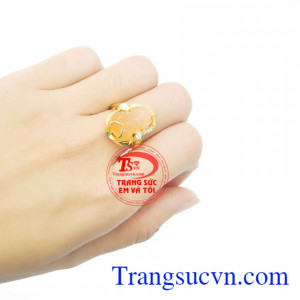 Nhẫn nữ vàng tỳ hưu hưng thịnh là sản phẩm đá mã não thiên nhiên