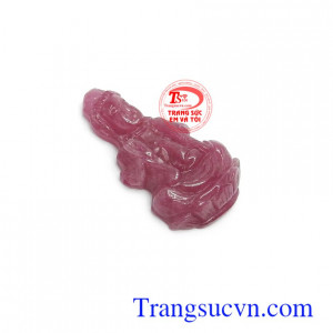Mặt phật quan âm ruby may mắn theo phong thủy mang trong người sẽ được Người phù hộ, đem lại cuộc sống bình an
