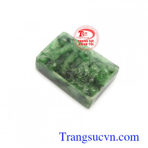 Mặt rồng ngọc cẩm thạch may mắn có tác dụng giúp cải thiện sức khỏe và vận khí