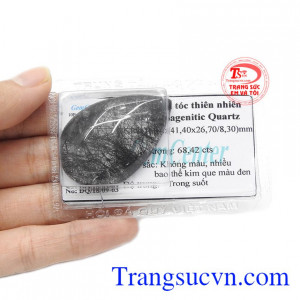 Mặt thạch anh tóc đen giọt nước đẹp được chế tác từ mặt thạch anh tóc đen thiên nhiên không màu, nhiều bao thể kim que màu đen