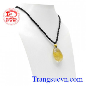 Trong thạch trị liệu thạch anh tóc vàng có tác dụng cân bằng giác quan, kích thích não bộ, tốt cho tiêu hóa