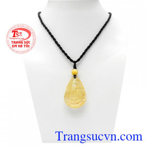 Mặt đá thạch anh tóc vàng an nhiên có vai trò đem lại cho con người tinh thần minh mẫn, lạc quan yêu đời, tích cực