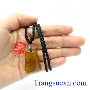 Mặt dây thạch anh mang lại tình yêu say đắm ngọt ngào