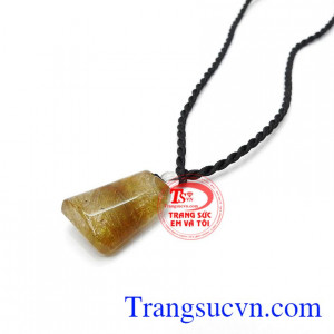 Thạch anh tóc vàng phù hợp với người mệnh thổ và mệnh kim