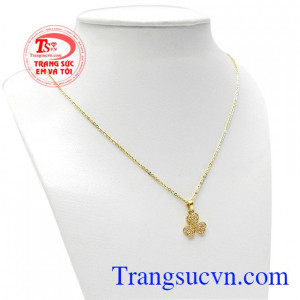 Bộ dây chuyền cỏ 3 lá may mắn được các bạn nữ yêu thích
