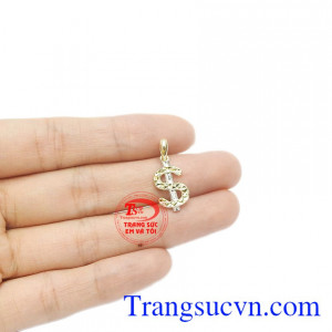 Sản phẩm kết hợp hài hòa giữa vàng màu và vàng trắng tạo điểm nhấn nổi bật cho sản phẩm.