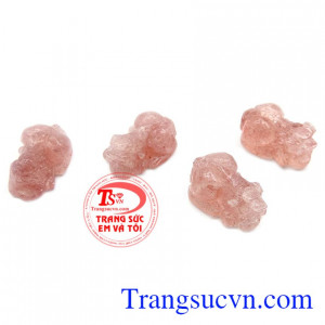 Tỳ hưu thạch anh dâu hồng đẹp.