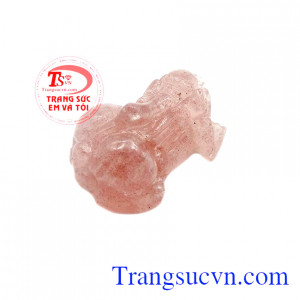 Các bậc thầy phong thủy tin rằng tỳ hưu là biểu tượng của sự tài lộc và thịnh vượng cho gia chủ.