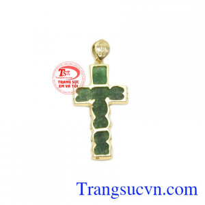 Mặt dây thánh giá cẩm thạch được chế tác từ vàng tây 14k và ngọc cẩm thạch thiên nhiên.