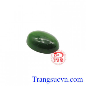 Đá Nephrite mang lại sự thuận lợi, tăng cường mối quan hệ tốt đẹp với đồng nghiệp, bạn bè, người thân trong gia đình và những người xung quanh