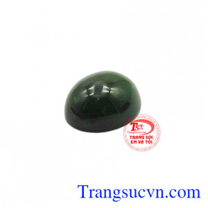 Đá Nephrite mang lại sự thịnh vượng cho cả gia đình. Đá Nephrite mang lại sự thuận lợi, tăng cường mối quan hệ tốt đẹp với đồng nghiệp, bạn bè, người thân trong gia đình và những người xung quanh.